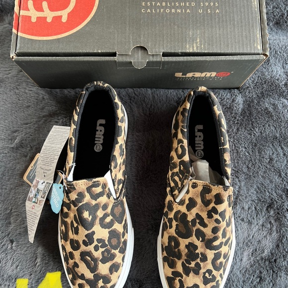 Lamo Shoes - ⬇️NWB Leopard Canvas Slip On Shoes